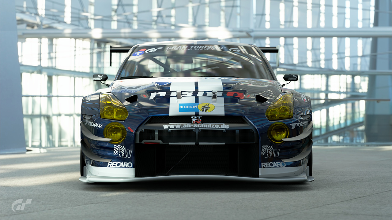 日産 R35 GT-R